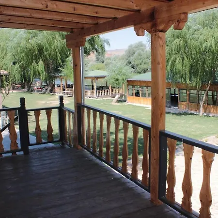 Bungalow Life Garden